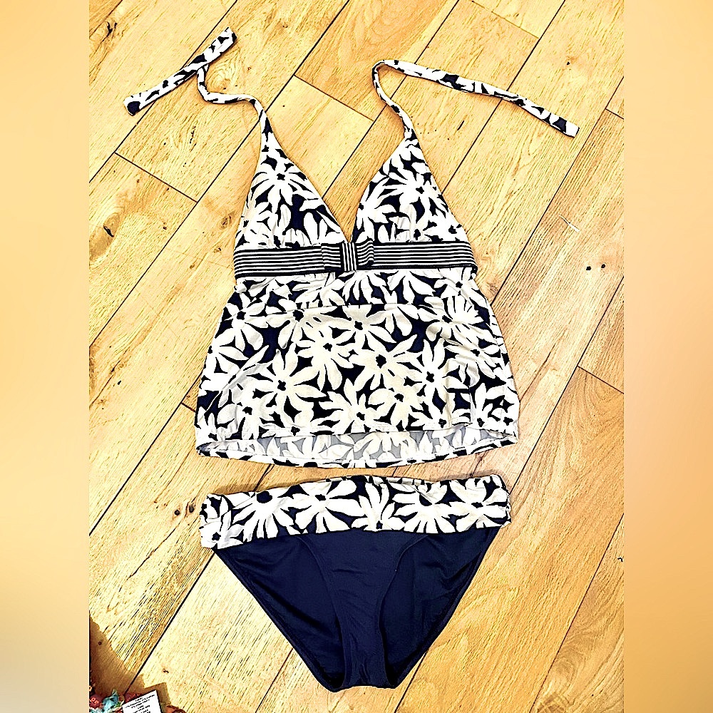 Liz Claiborne navy blue bow tie floral print Tankini swimwear